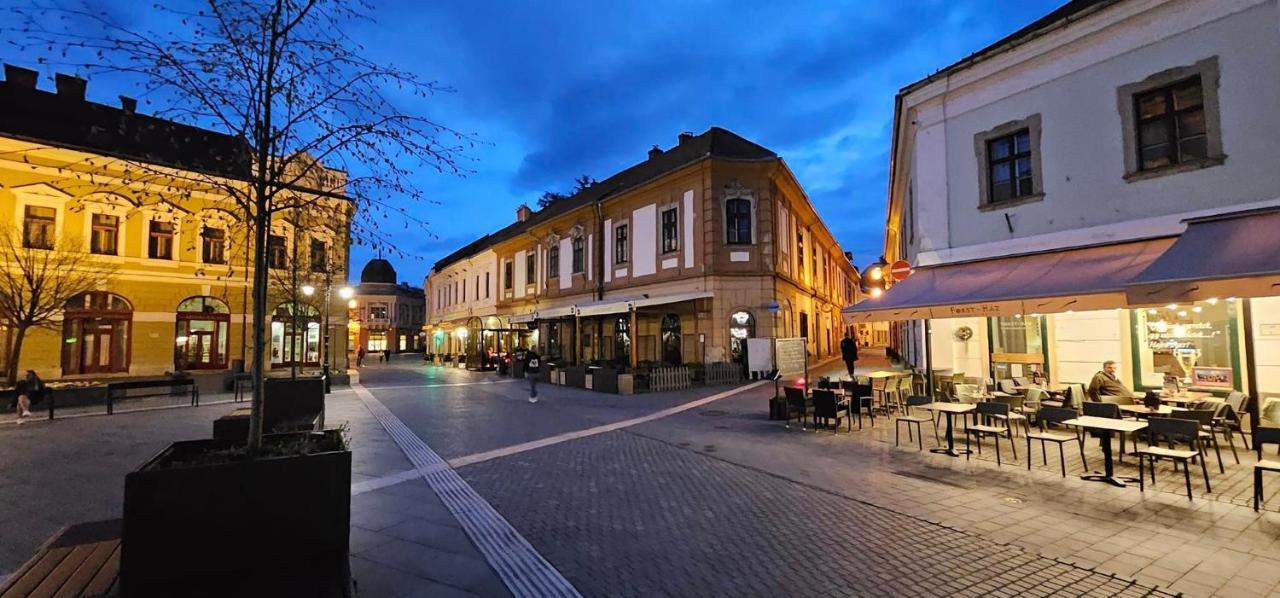 Belvarosi Apartman Eger Exterior photo