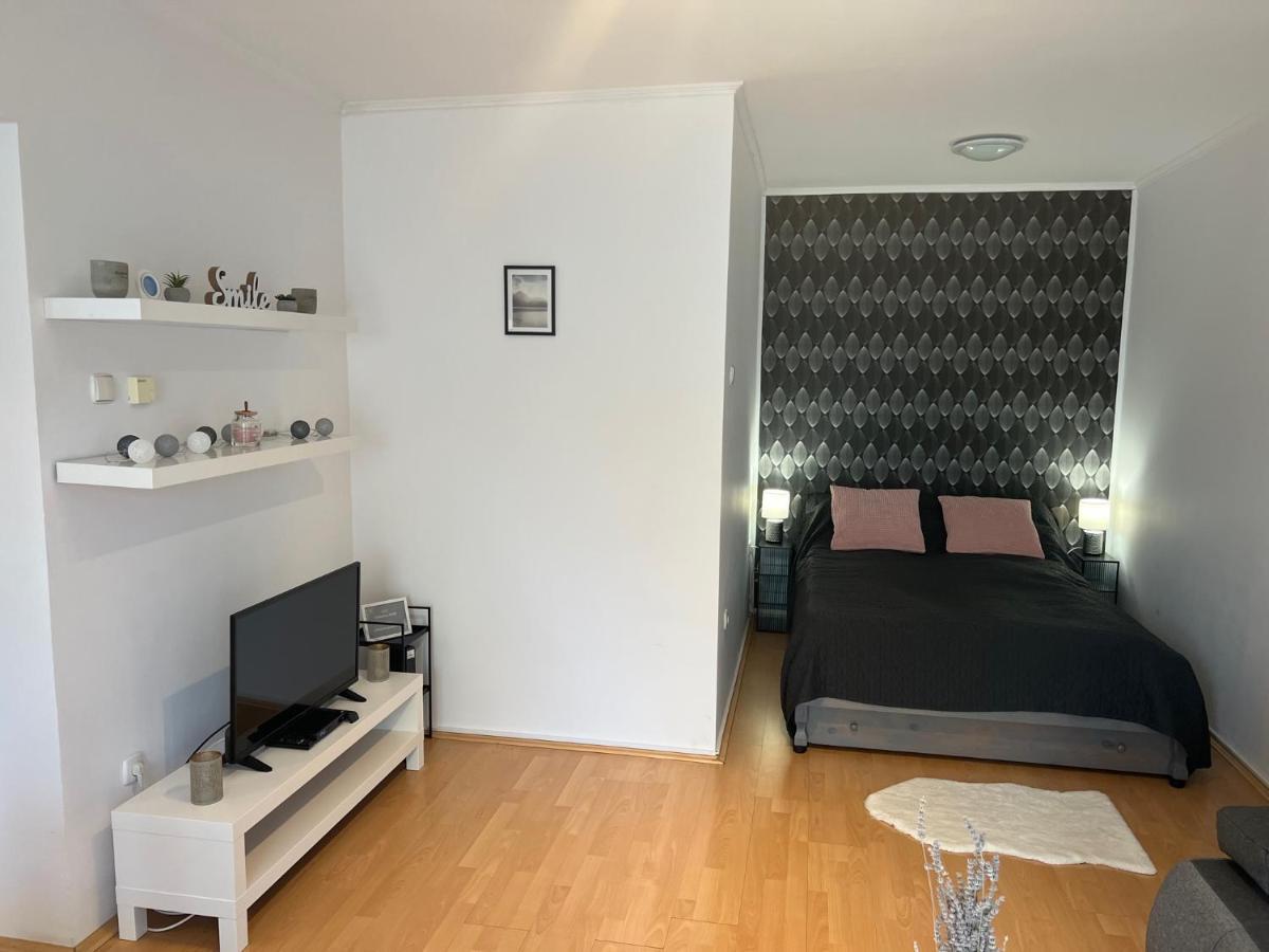 Belvarosi Apartman Eger Exterior photo